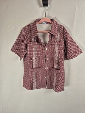Blue Quail Kids Short Sleeve Button-Up Shirt in Burgundy and White SPF 50